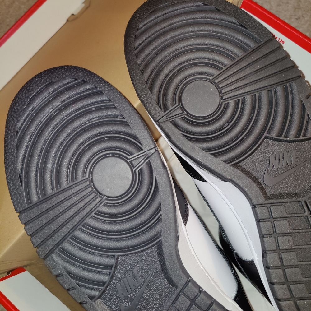 New Nike Dunk High black and white retro size 10.5 - Picture 3 of 7
